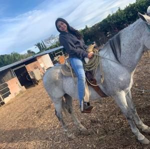 Meet your Posher, Valeria
